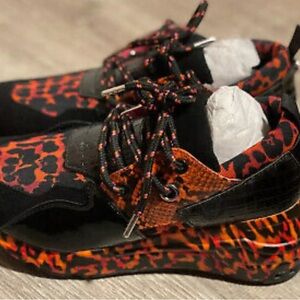 Steve Madden Cliff Women's Cheetah Red Sneakers Size 6